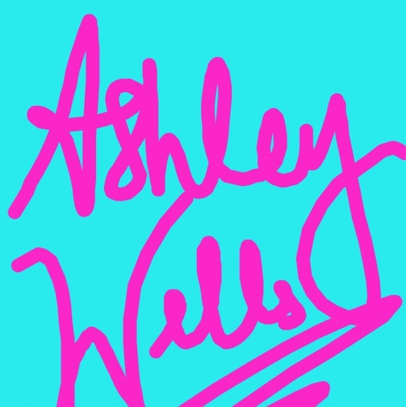 Meet your Posher, Ashley - Picture 1 of 1